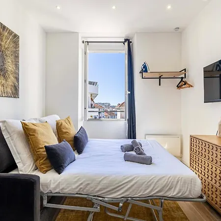 Mim 2 - Beautifully Renovated - Center